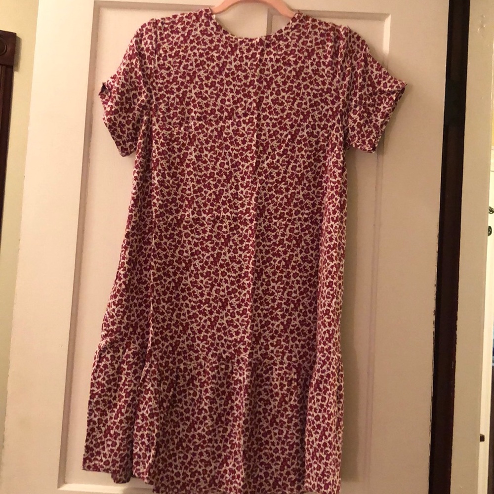 Loft Petite 6 Red and White Floral Mini Dress